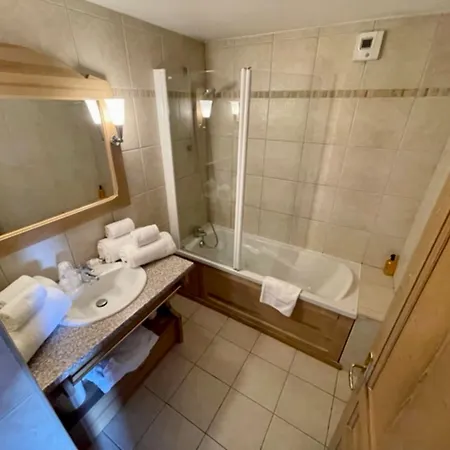 Madame Des Alpages Apartahotel 3*