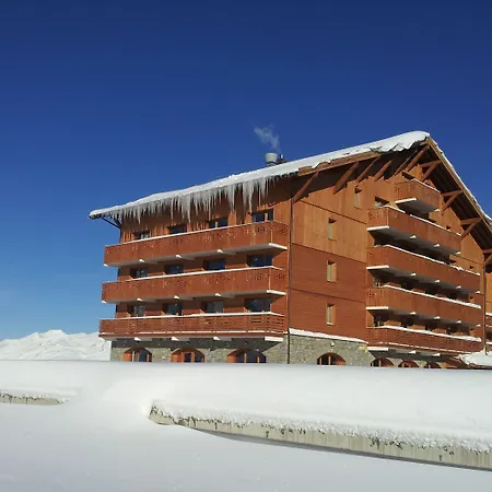 Madame Des Alpages 3*